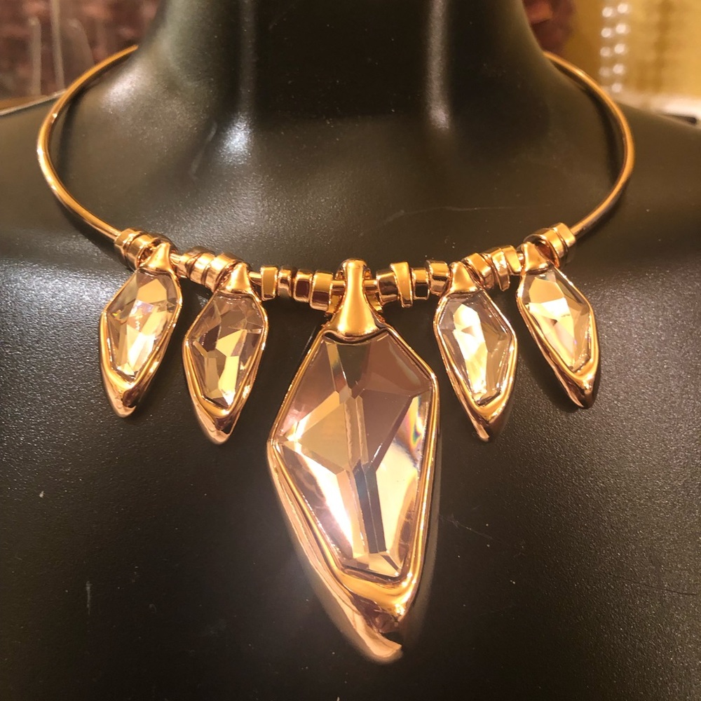 Robert Lee Morris SoHo neck piece